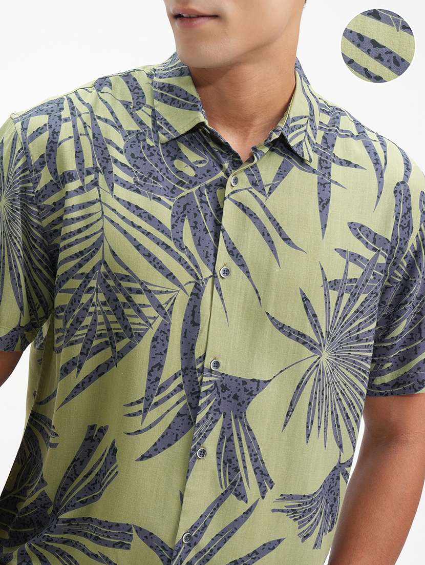 men printed short sleeve regular fit casual shirt - 22470038 -  Standard Image - 1