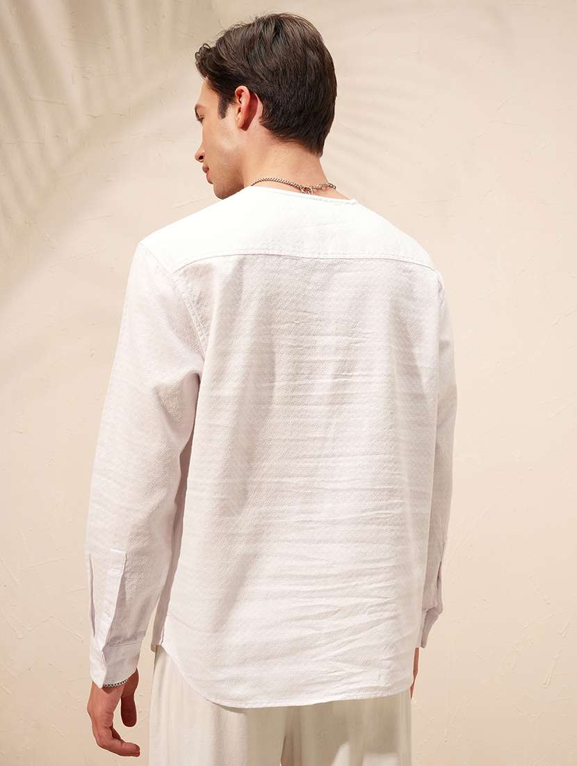 Men Self Design Notch Neck Short Kurta - 22470117 -  Standard Image - 4