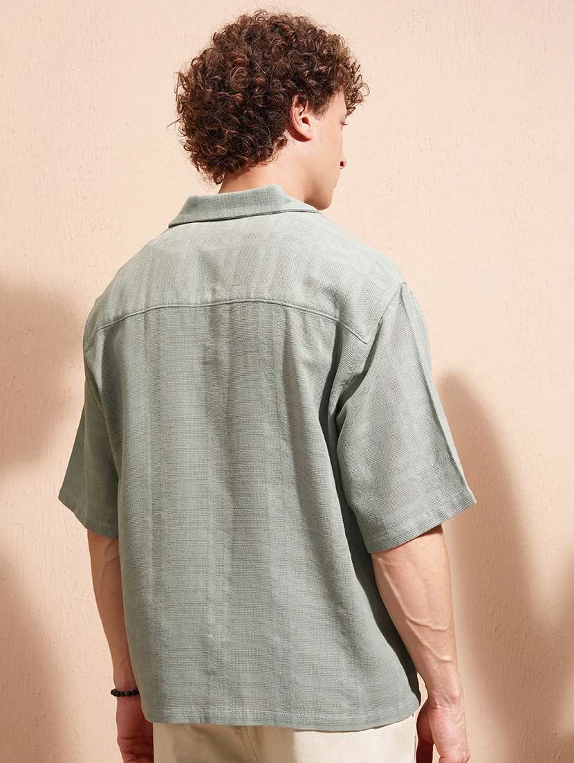 men self design short sleeve loose fit casual shirt - 22470171 -  Standard Image - 4