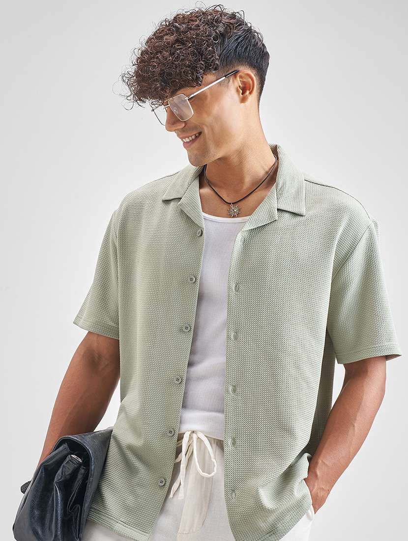 men self design short sleeve regular fit casual shirt