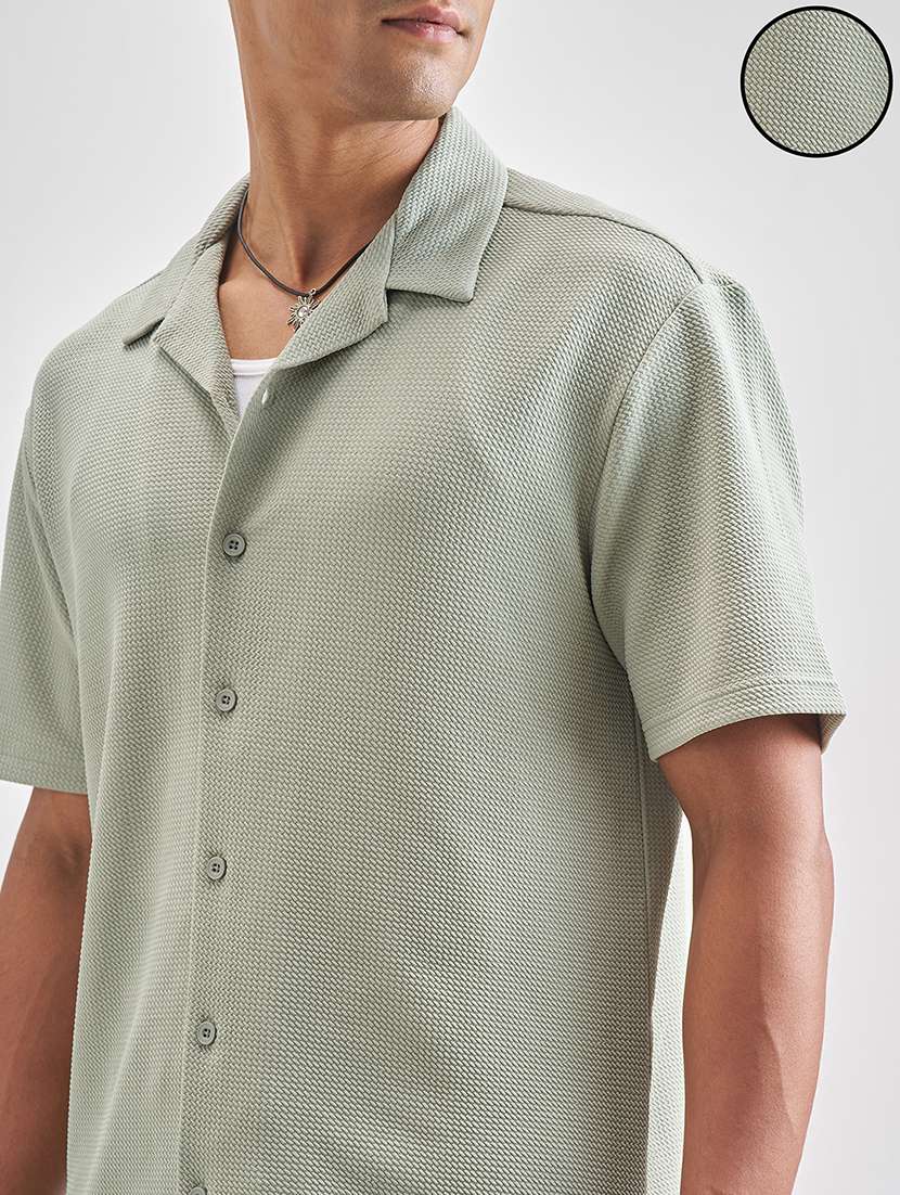 Men Self Design Short Sleeve Regular Fit Casual Shirt - 22470296 -  Standard Image - 1