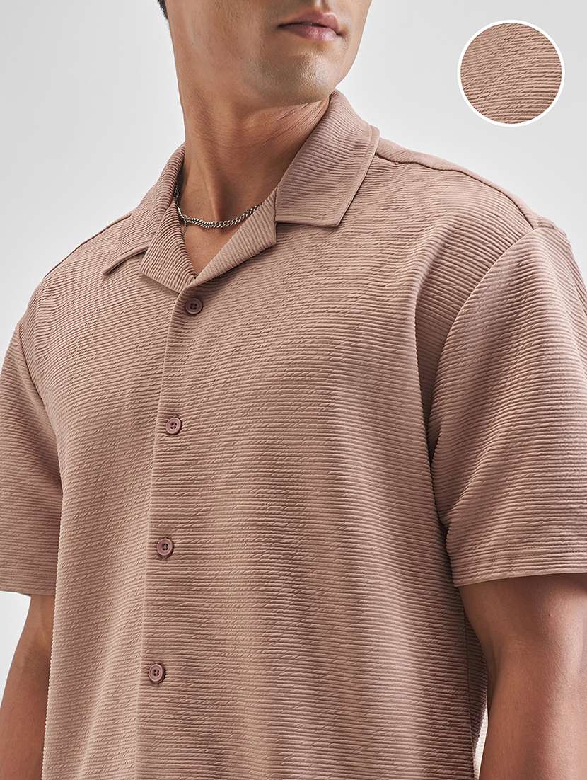 Men Self Design Short Sleeve Regular Fit Casual Shirt - 22470582 -  Standard Image - 1