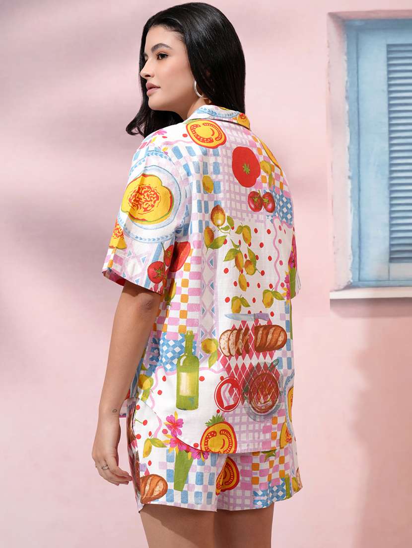 women printed cotton blend co-ords top and shorts set - 22470643 -  Standard Image - 4