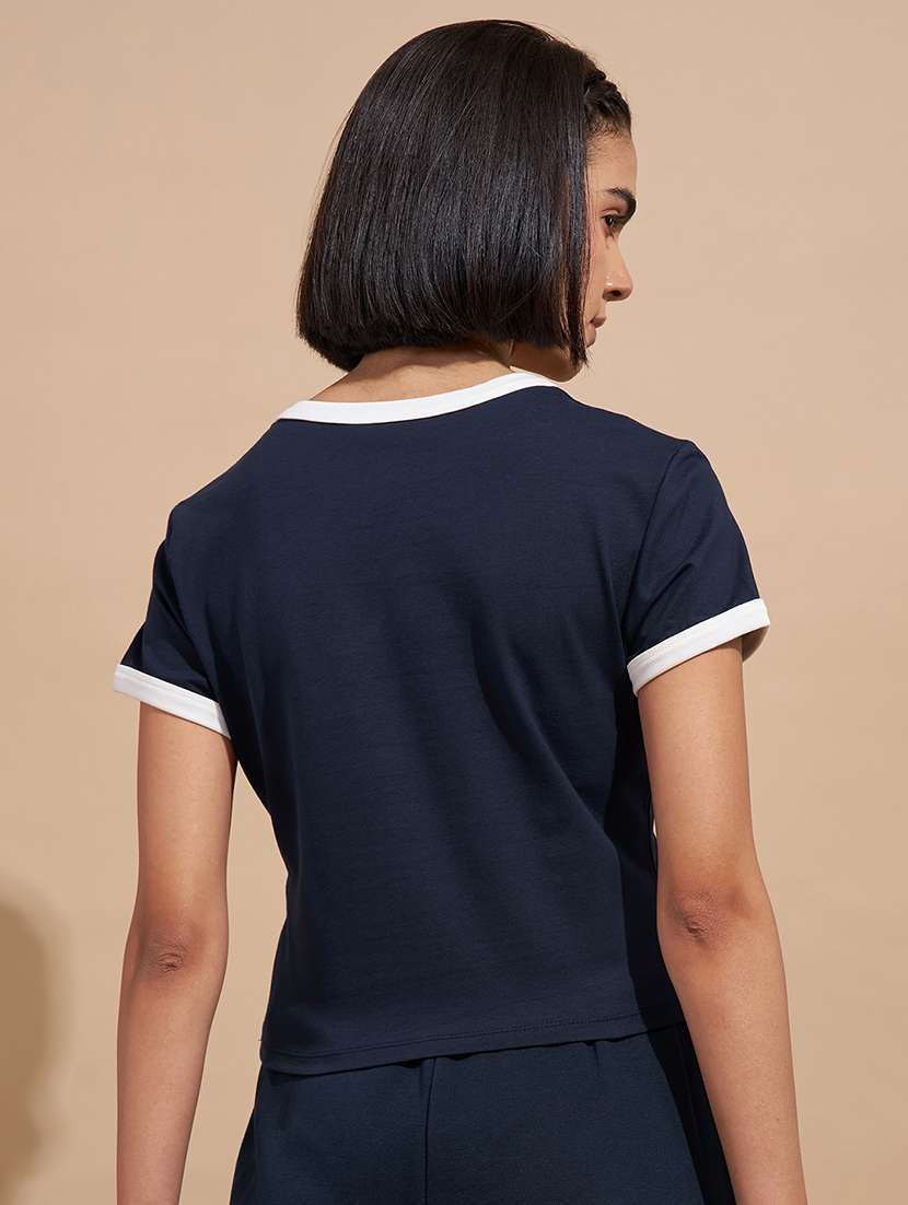 women printed short sleeve crop top - 22470906 -  Standard Image - 4