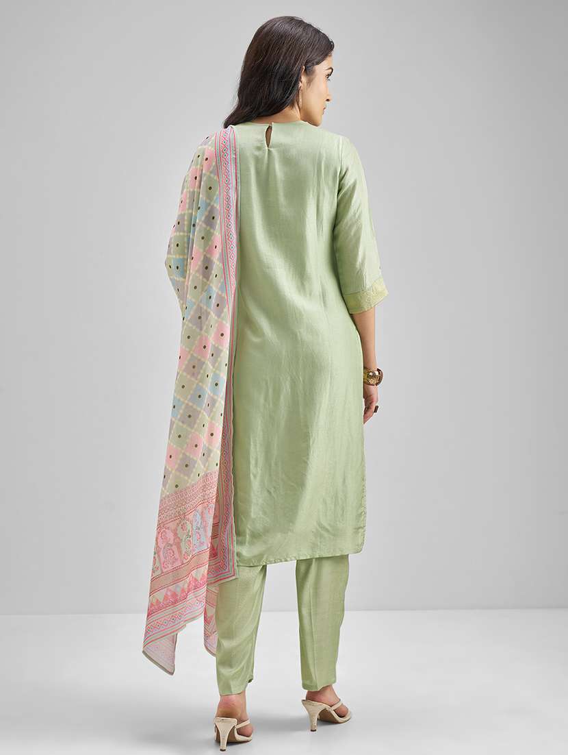 women self design green kurta pant set - 22471444 -  Standard Image - 4
