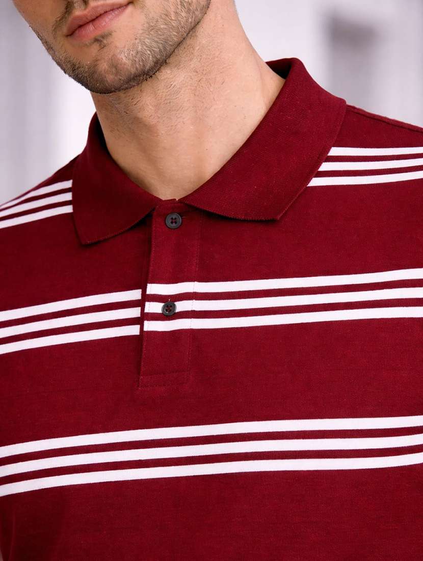 men maroon colored cotton blend color block t-shirt - 22471578 -  Standard Image - 1