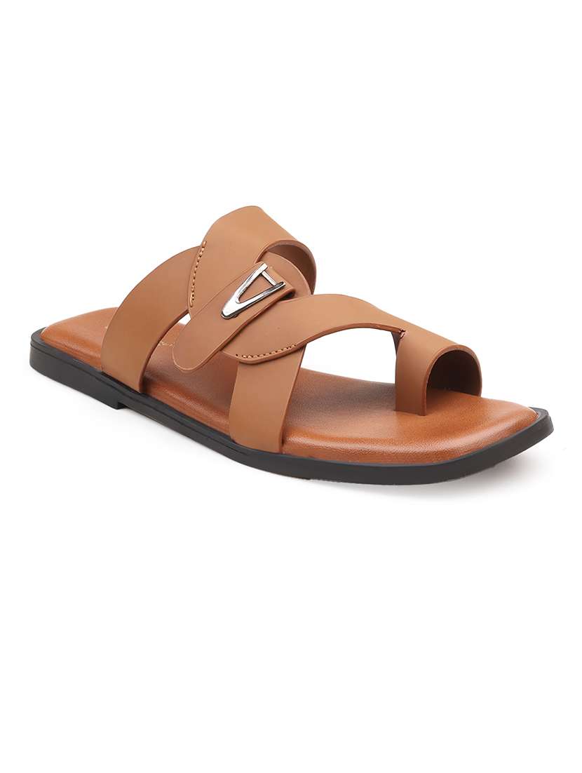 men solid one toe sandal  - 22471633 -  Standard Image - 1