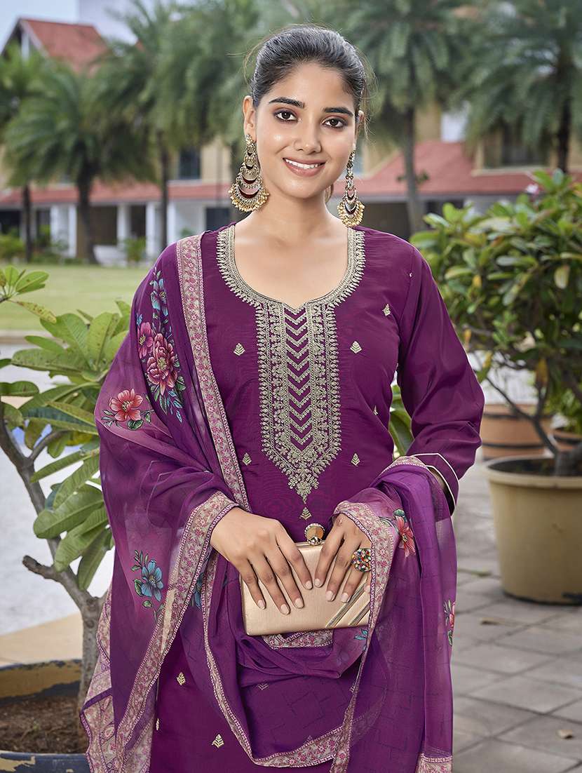 women purple suit set - 22471659 -  Standard Image - 1