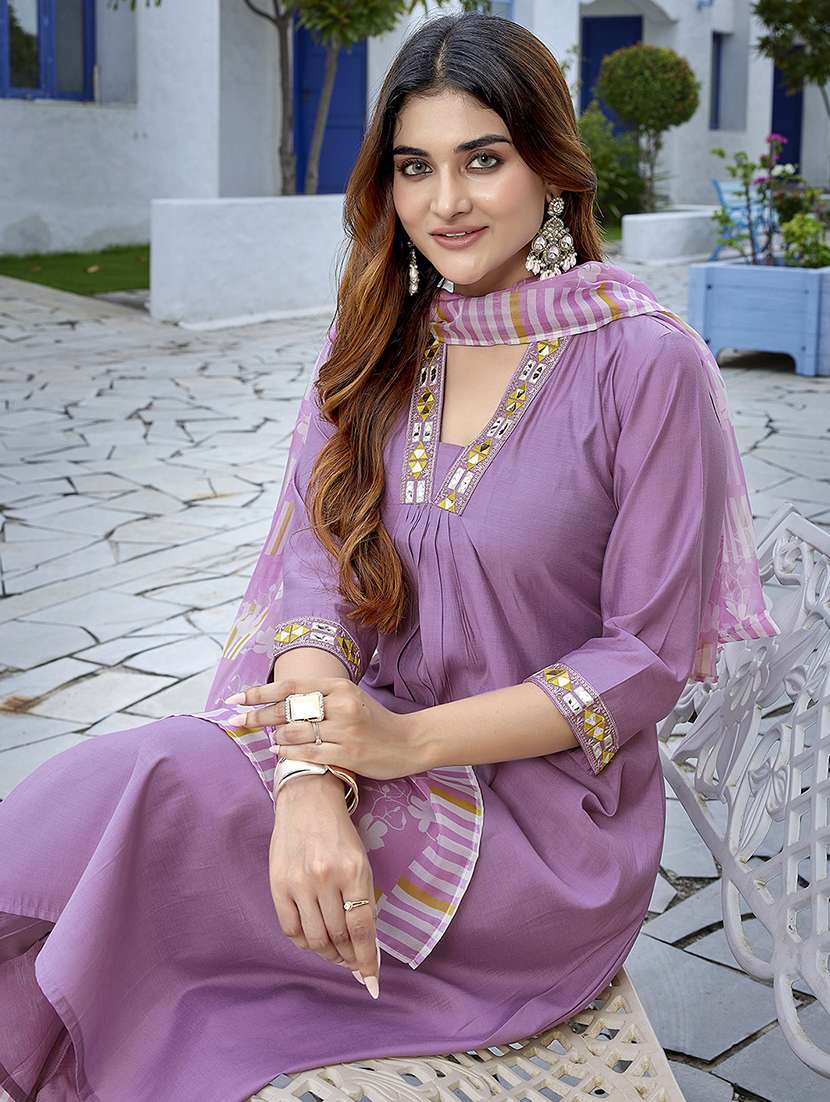 women lavender suit set - 22471687 -  Standard Image - 1