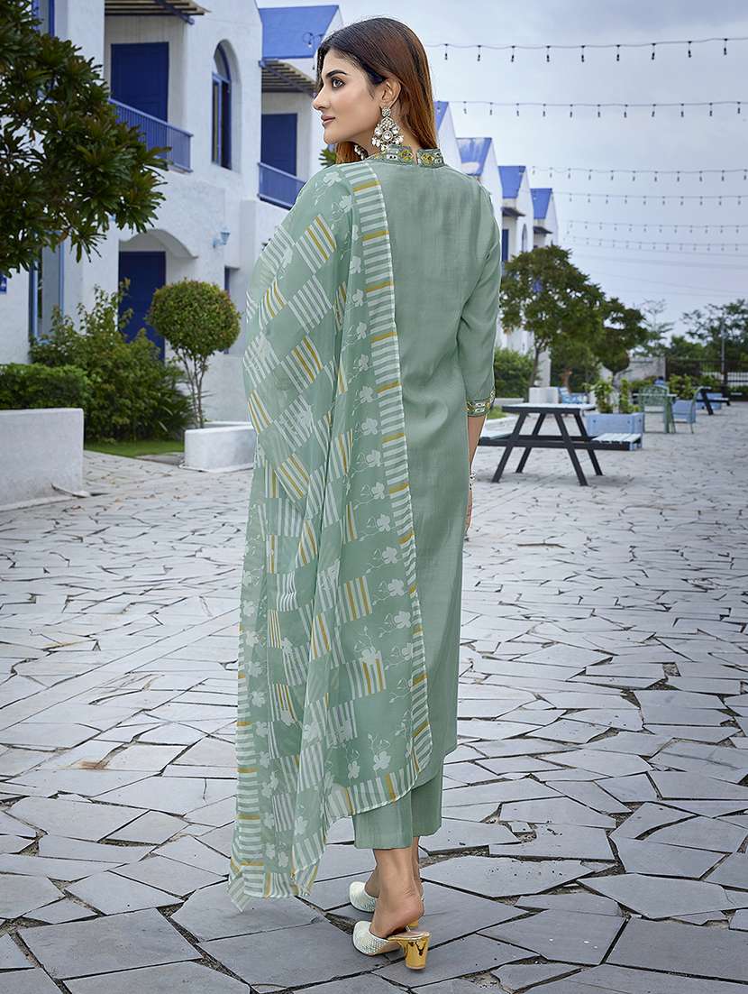 women green suit set - 22471688 -  Standard Image - 4