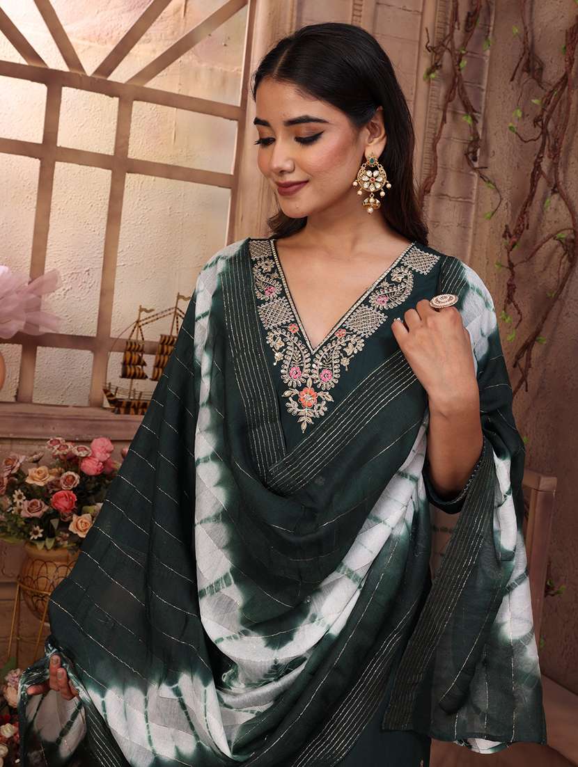 women green suit set - 22471709 -  Standard Image - 1