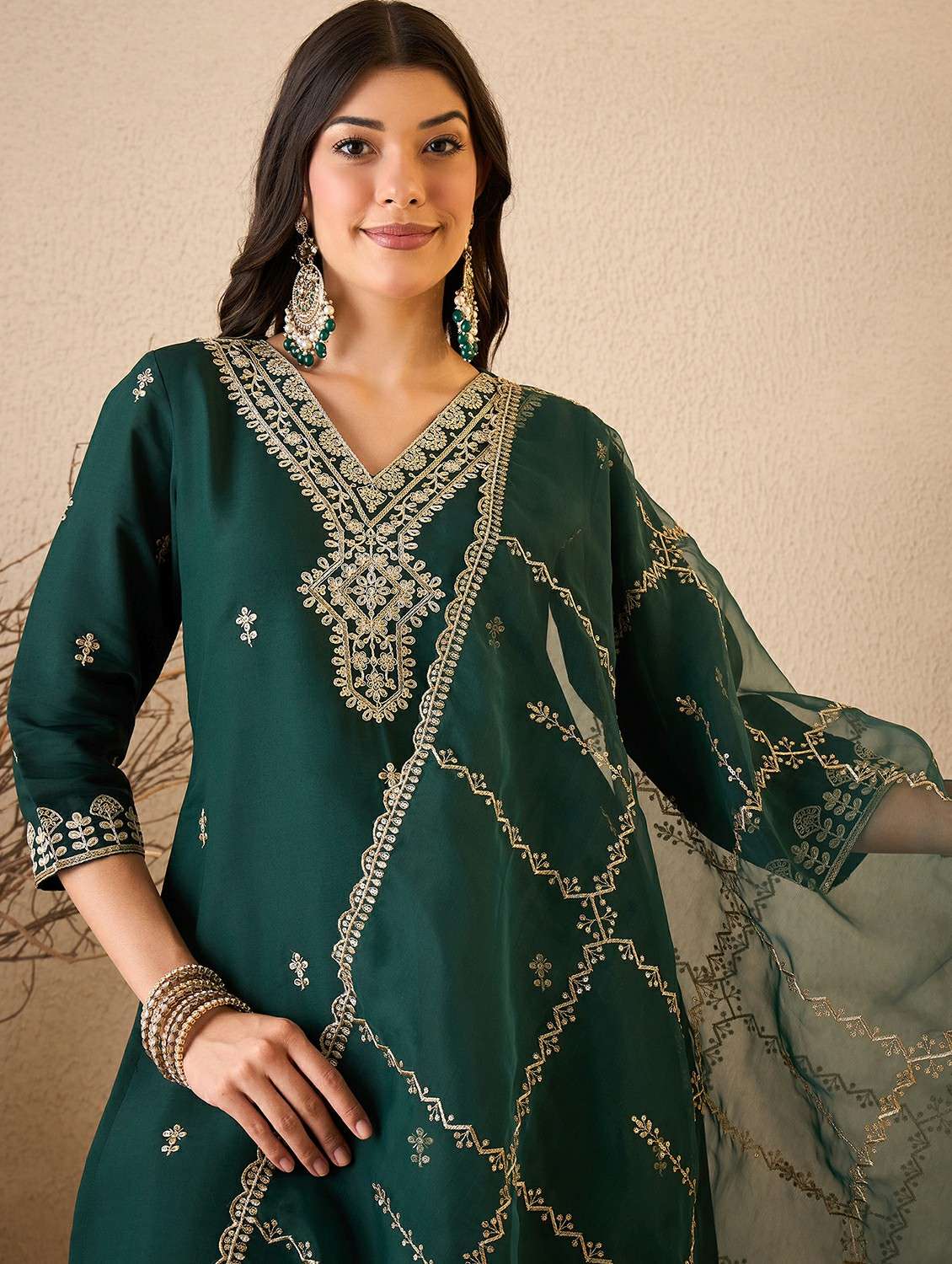 women green suit set - 22471742 -  Standard Image - 1