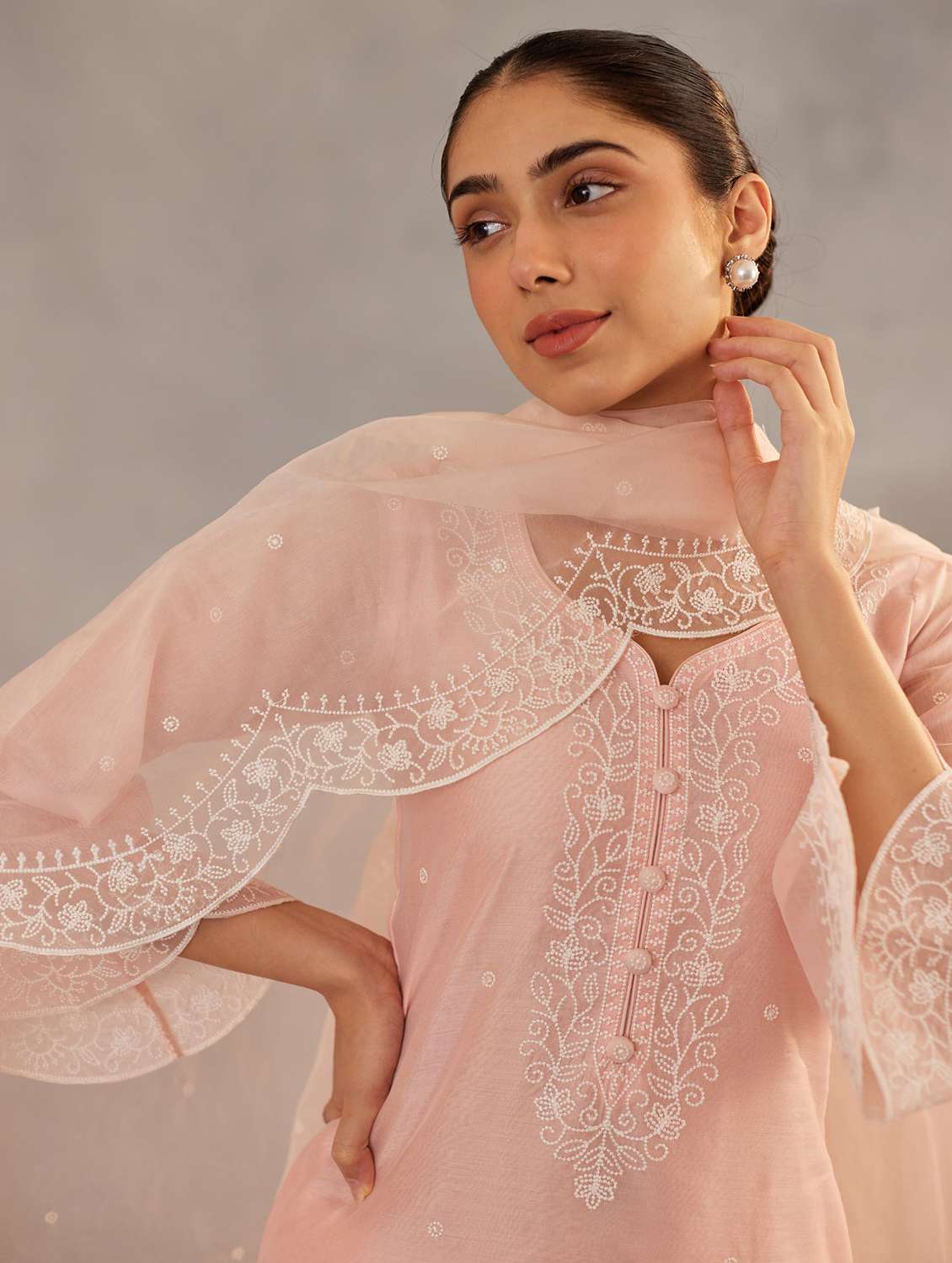 women pink suit set - 22471761 -  Standard Image - 1