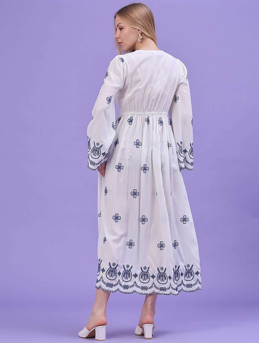 Women Embroidered Long Sleeves Fit And Flare Dress - 22472348 -  Standard Image - 4