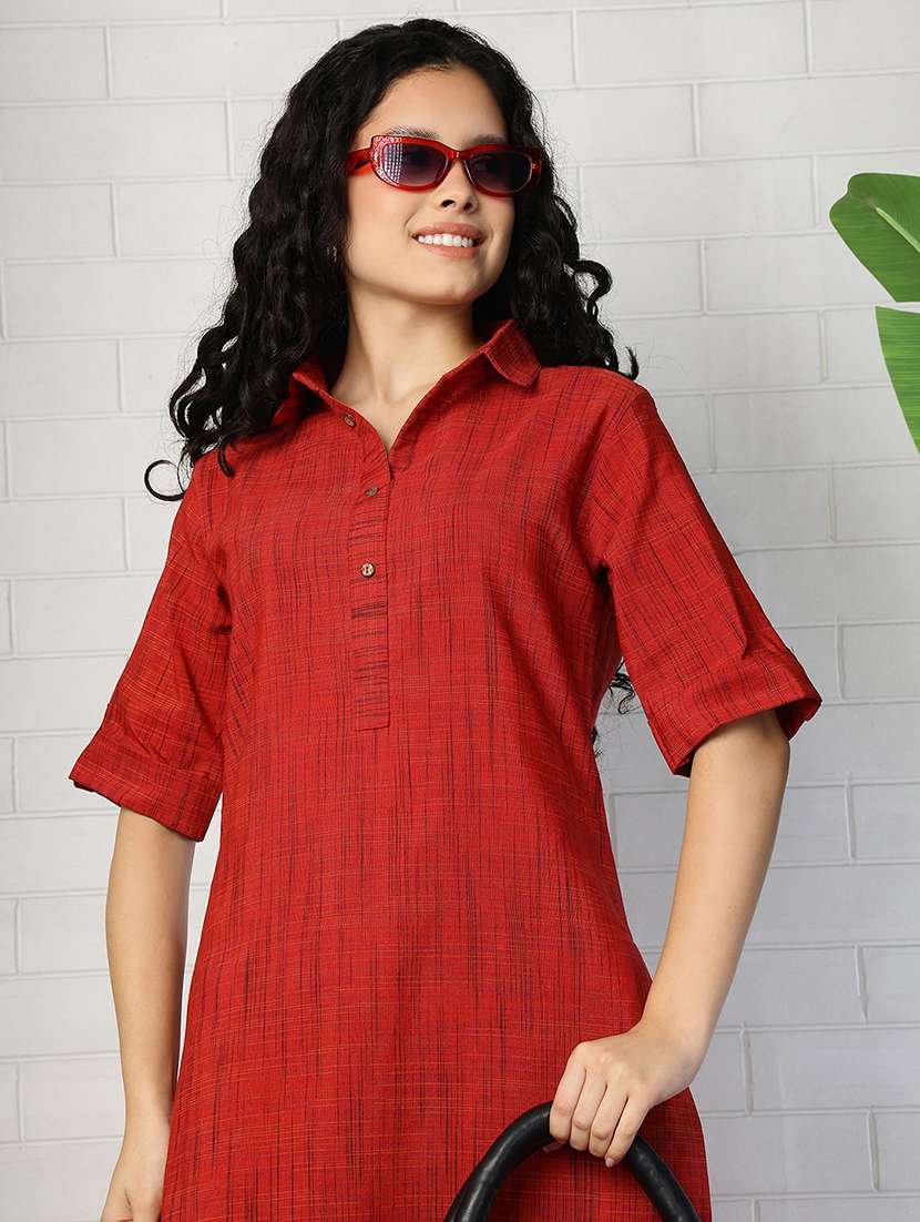 women red cotton straight kurta - 22472536 -  Standard Image - 1