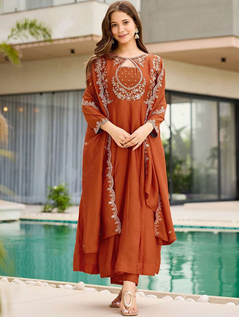 women orange kurta pant set