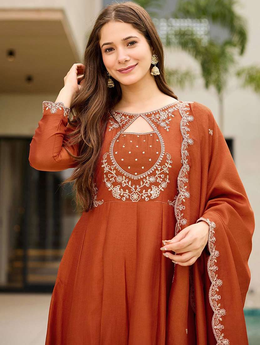 Women Orange Kurta Pant Set - 22472555 -  Standard Image - 1