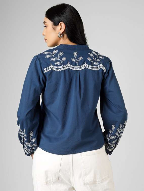 women printed blue cotton crop top - 22472571 -  Standard Image - 4