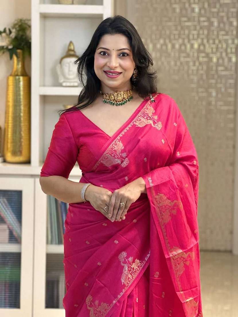 women self design banarasi saree with blouse - 22472622 -  Standard Image - 1