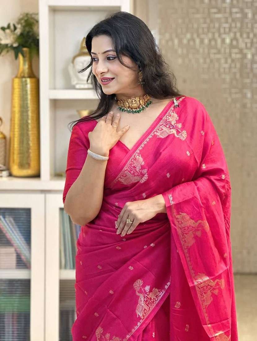 women self design banarasi saree with blouse - 22472622 -  Standard Image - 4