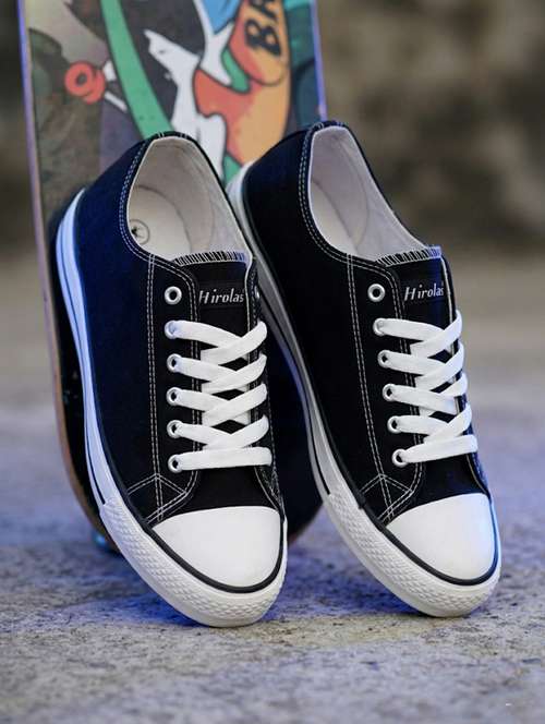 Men Black Lace Up Sneaker