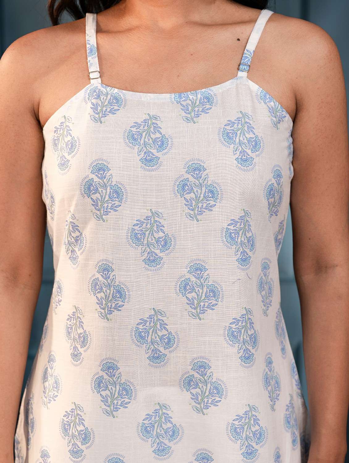 women blue cotton straight kurta - 22473121 -  Standard Image - 4