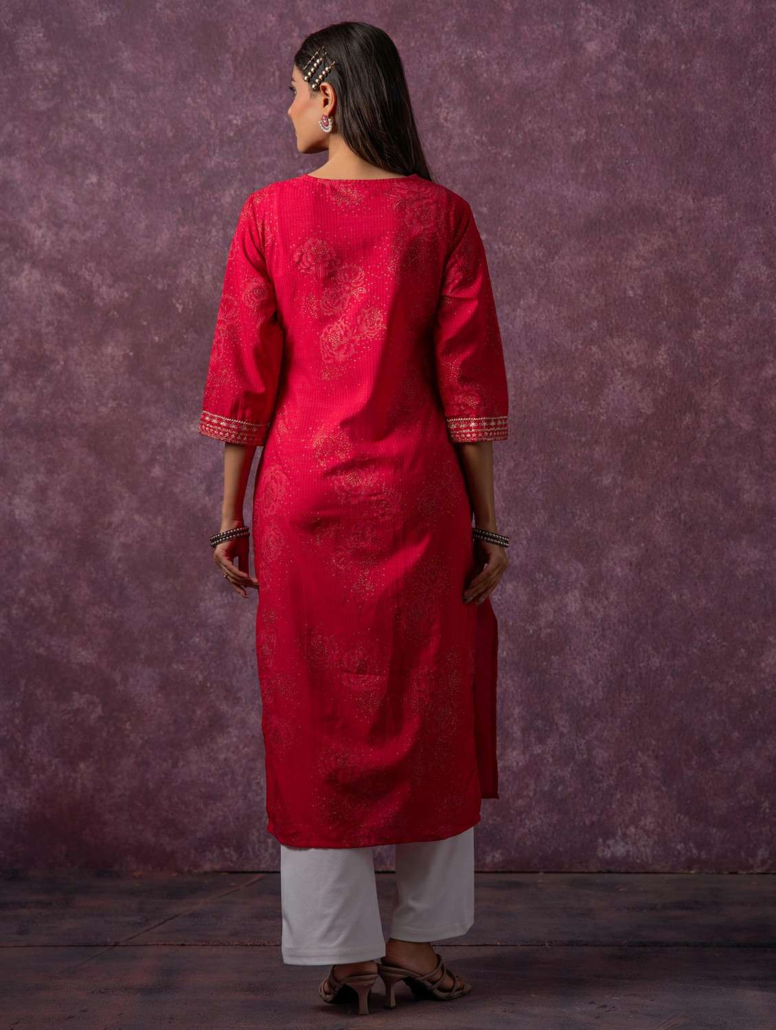 women fuchsia polyester straight kurta - 22473130 -  Standard Image - 4