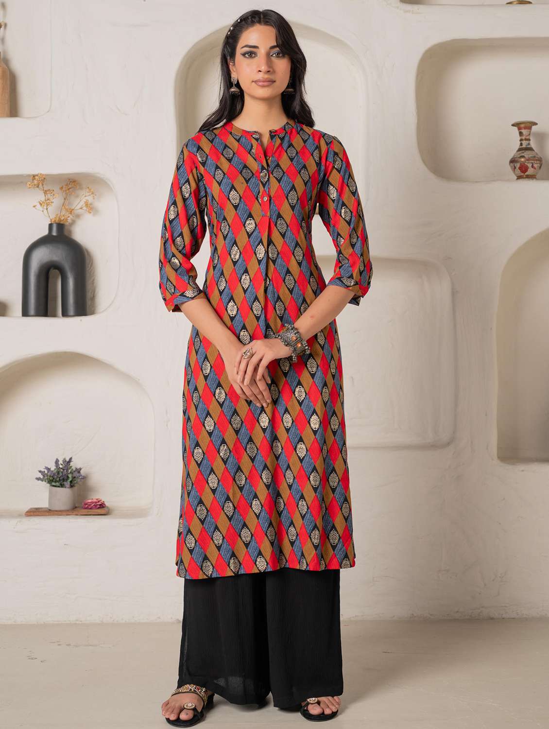 women printed three quarter sleeve straight kurta