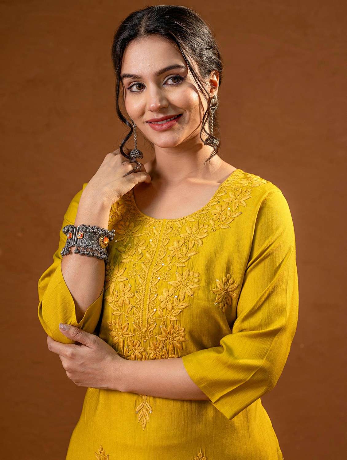 women mustard viscose straight kurta - 22473140 -  Standard Image - 1