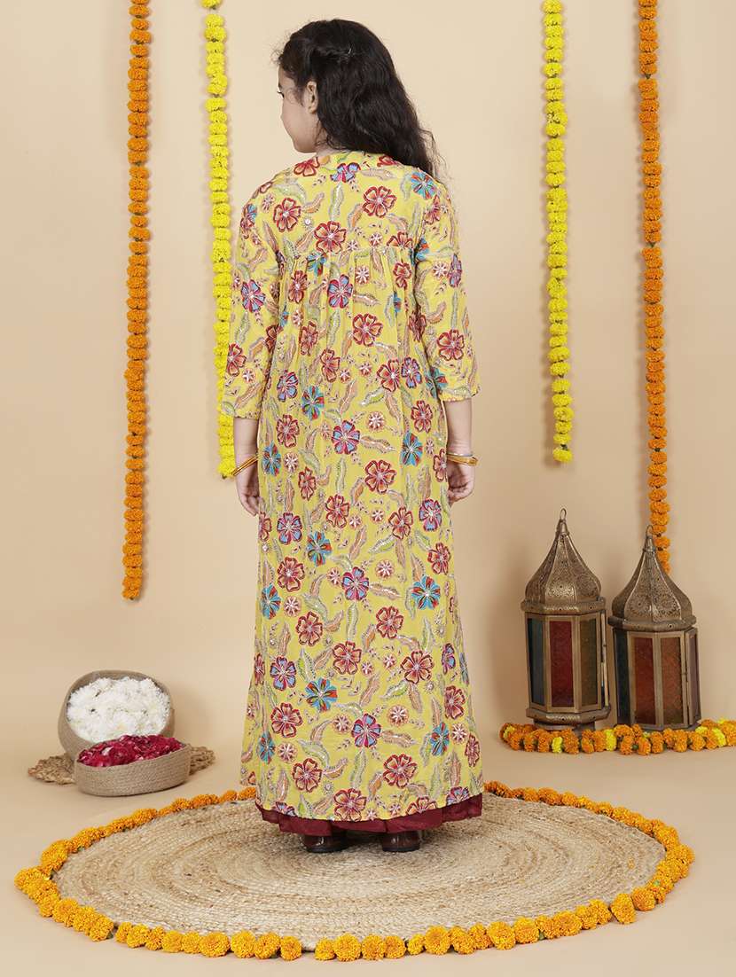 Girls Printed Multi Colored Silk Blend Suit Set Suit Set - 22473224 -  Standard Image - 4