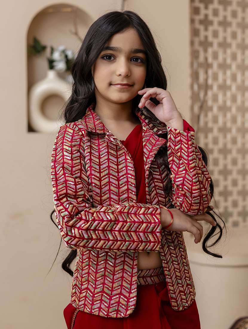 Girls Red Ready To Wear Saree - 22473285 -  Standard Image - 1
