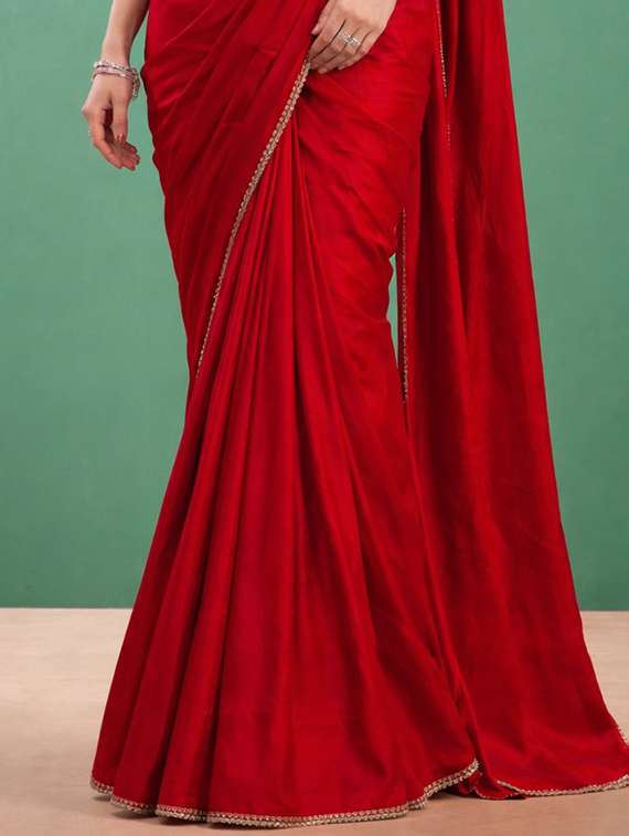 women solid with bordered saree with blouse - 22473304 -  Standard Image - 1