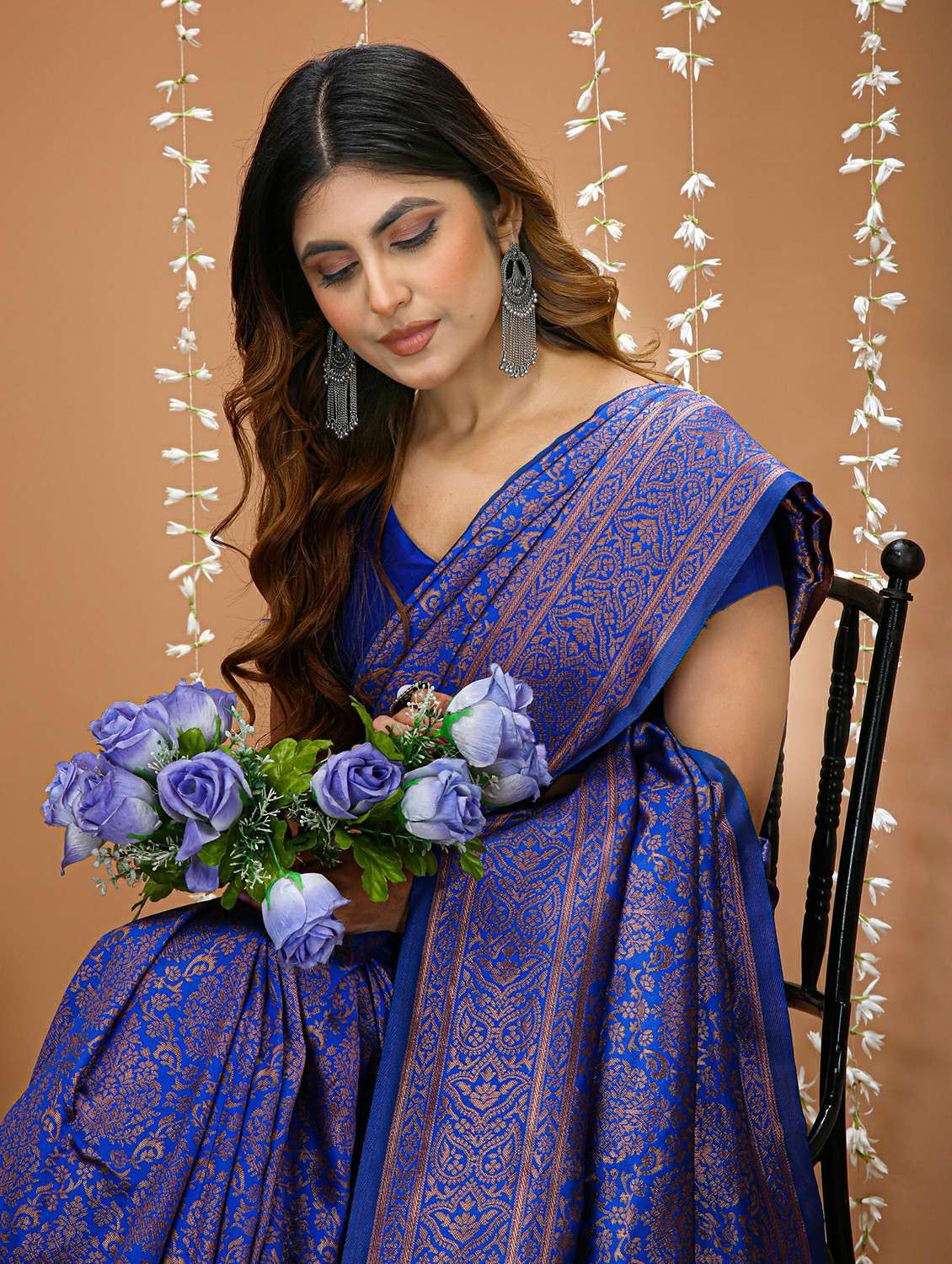 women printed saree with attached blouse with blouse - 22473498 -  Standard Image - 1