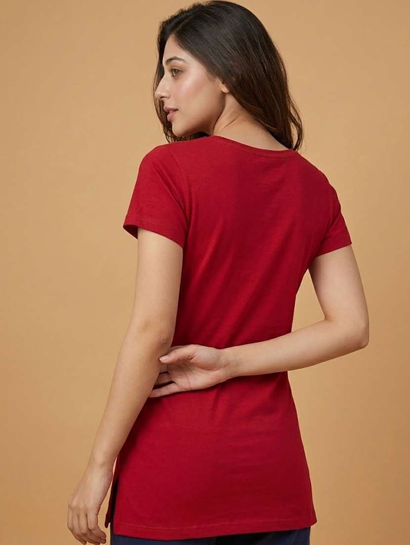 women printed red cotton blend front print t-shirt - 22473606 -  Standard Image - 4