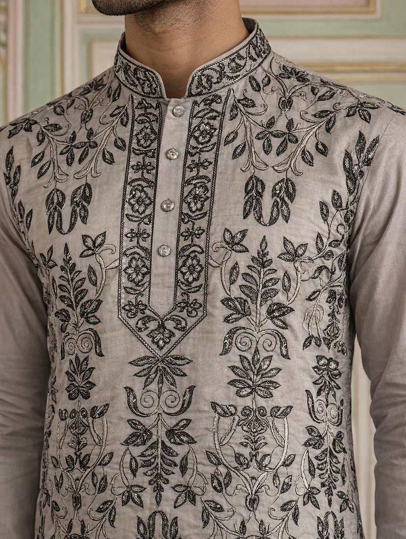 Men Embroidered Long Sleeve Straight Kurta - 22476953 -  Standard Image - 1