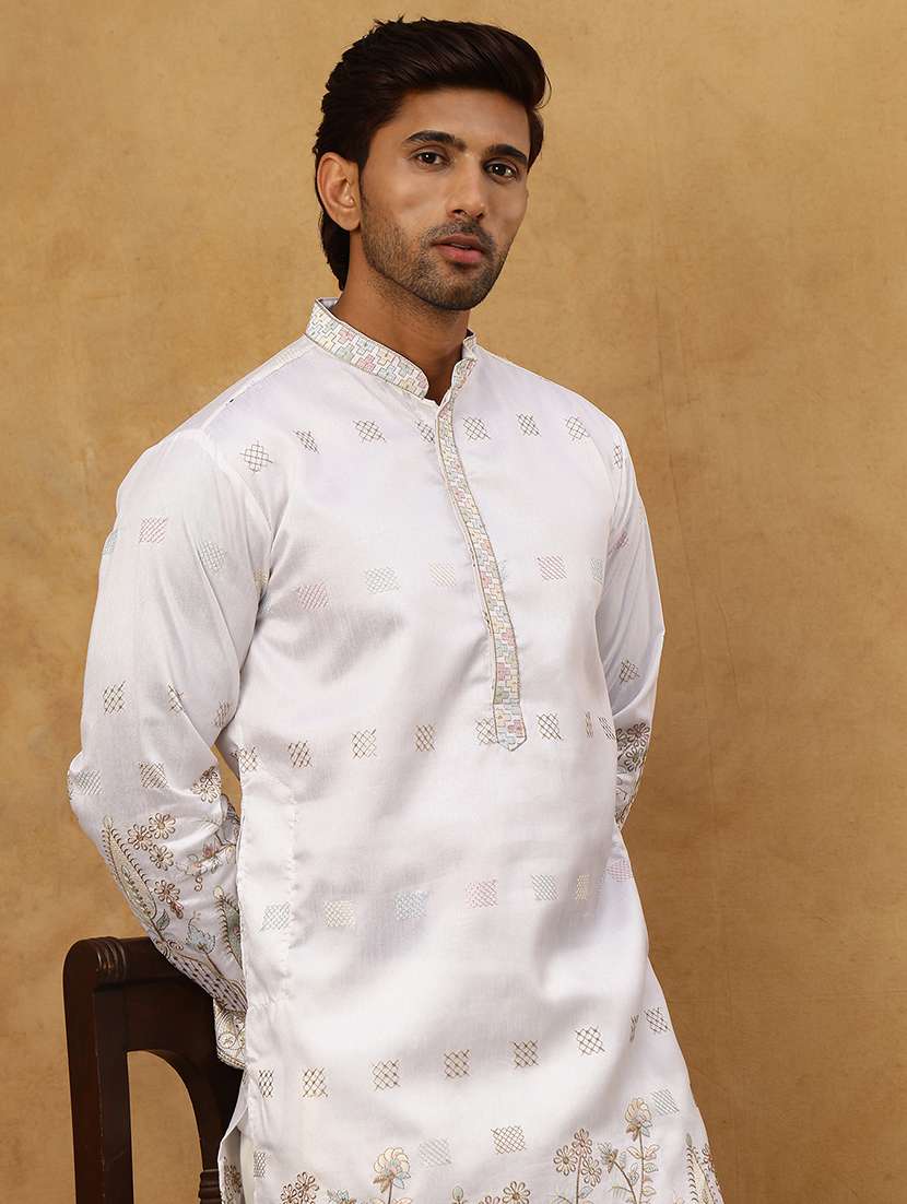 Men Embroidered Long Sleeve Straight Kurta - 22476960 -  Standard Image - 1