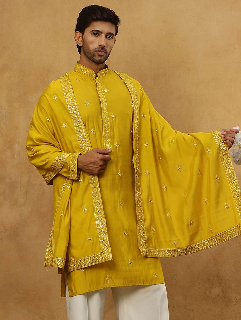 men embroidered long sleeve straight kurta