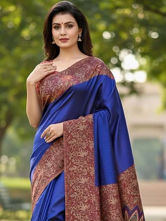 Women Solid With Bordered Saree With Blouse - 22478066 -  Standard Image - 1