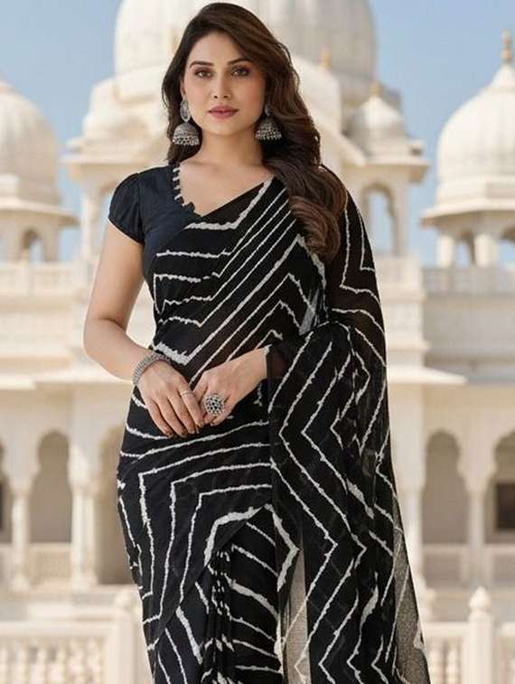 Women Printed Casual Wear Saree With Blouse - 22478324 -  Standard Image - 1