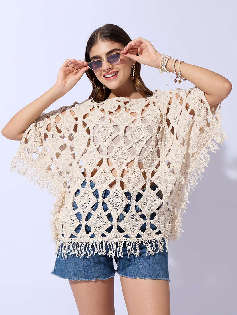 women self design round neck top