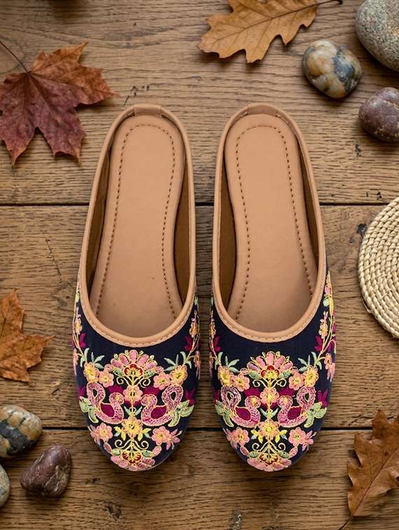 women navy blue slip on jutis & mojari