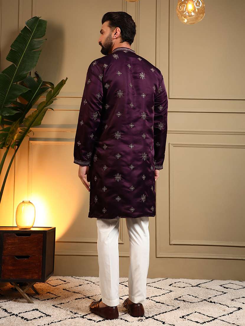 men solid with work mandarin neck long kurta - 22481629 -  Standard Image - 4