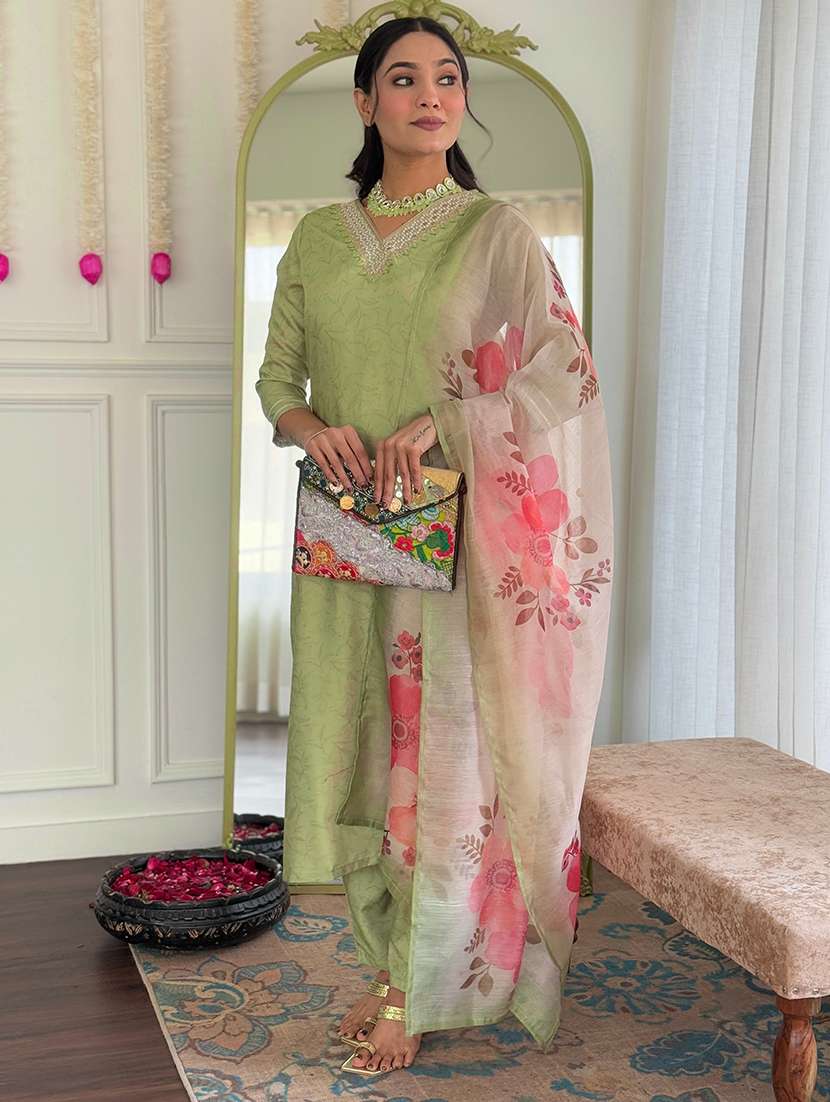 women printed three quarter sleeve kurta pant with dupatta set