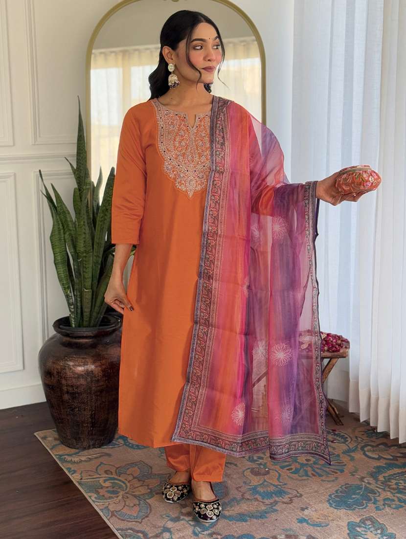 women solid with work three quarter sleeve kurta pant with dupatta set
