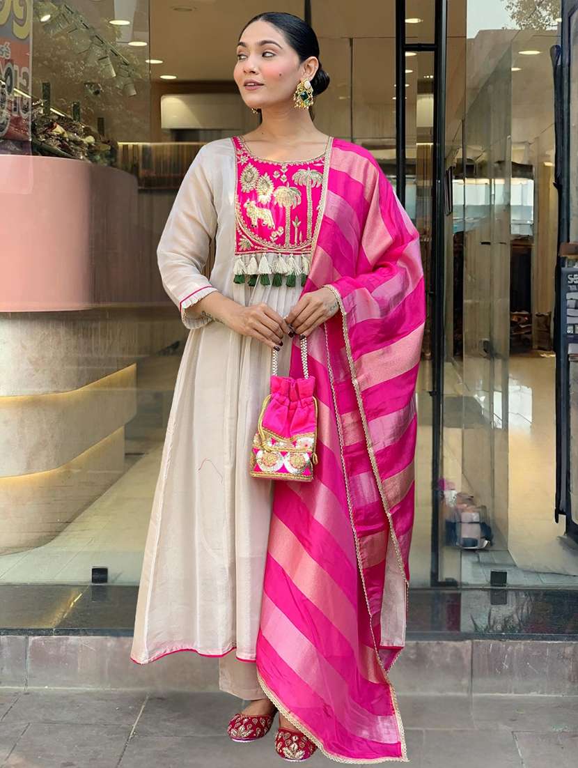 women solid with work three quarter sleeve kurta pant with dupatta set - 22481757 -  Standard Image - 4