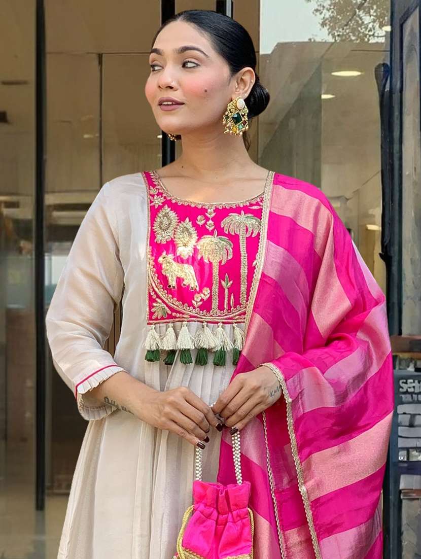 women solid with work three quarter sleeve kurta pant with dupatta set - 22481757 -  Standard Image - 6