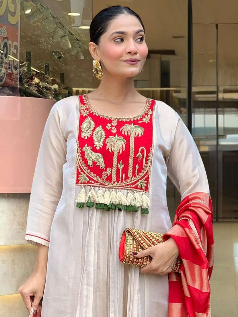 women solid with work three quarter sleeve kurta pant with dupatta set - 22481758 -  Standard Image - 1