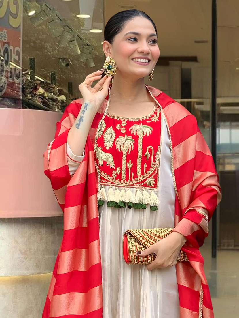 women solid with work three quarter sleeve kurta pant with dupatta set - 22481758 -  Standard Image - 6