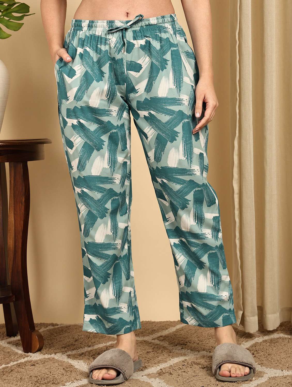 girls  print cotton three quarter sleeves nightwear set - 22486063 -  Standard Image - 4