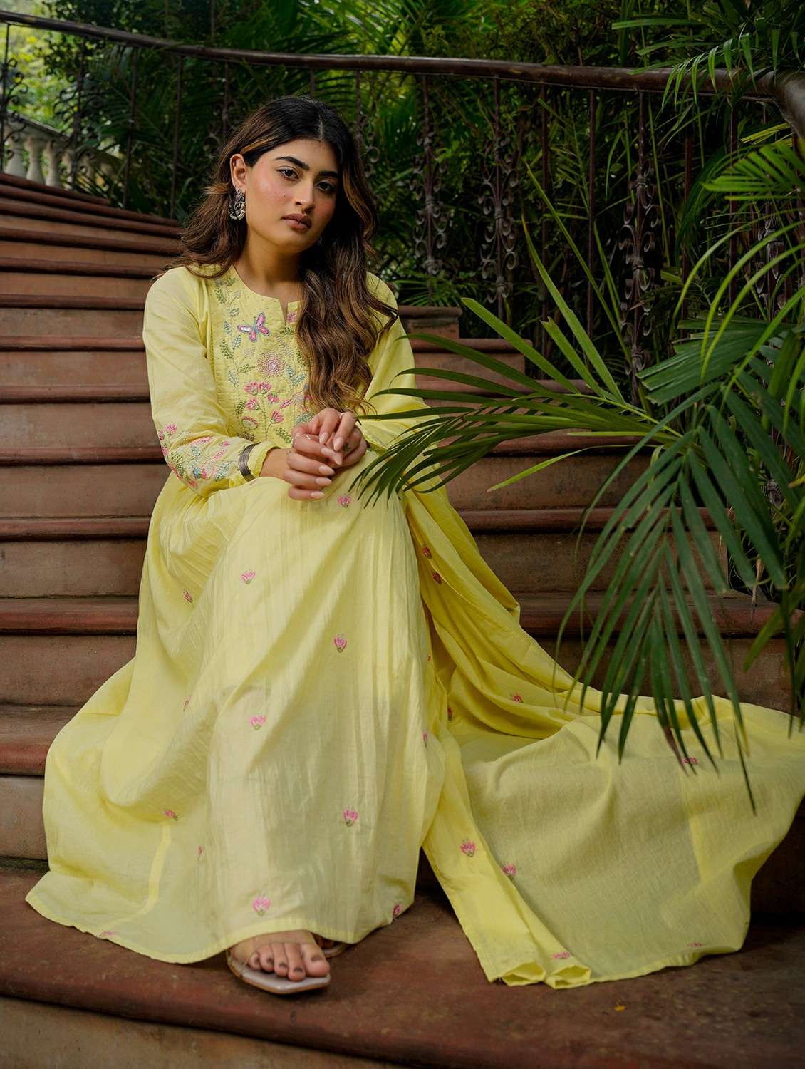 women solid with work long sleeve kurta pant with dupatta set - 22486286 -  Standard Image - 6
